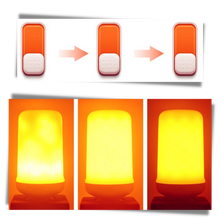 Carica l'immagine nel visualizzatore di Gallery, Lampada a LED con Effetto Fiamma