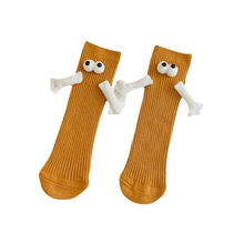 Carica l'immagine nel visualizzatore di Gallery, Divertenti calzini con mani magnetiche -Arancione/Taglia unica - Ozerty