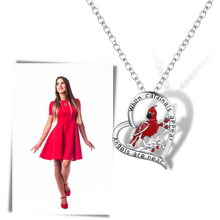 Carica l&#39;immagine nel visualizzatore di Gallery, Collana con ciondolo cuore cardinale - Ozerty
