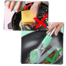 Load image into Gallery viewer, Spazzola di pulizia con dispenser di sapone
