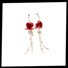 Carica l&#39;immagine nel visualizzatore di Gallery, Orecchini con nappe rosa - Ozerty
