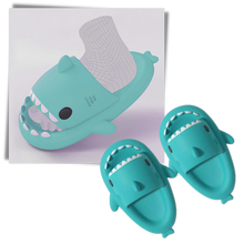 Carica l&#39;immagine nel visualizzatore di Gallery, Pantofole da spiaggia con squalo
