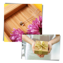 Carica l&#39;immagine nel visualizzatore di Gallery, Collana a forma di ape  - Ozerty
