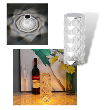 Carica l&#39;immagine nel visualizzatore di Gallery, Lampada da tavolo in cristallo di lusso
