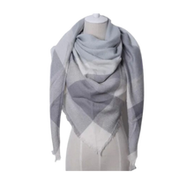 Carica l&#39;immagine nel visualizzatore di Gallery, Sciarpa in cashmere a quadri effetto mohair -Oslo - Ozerty
