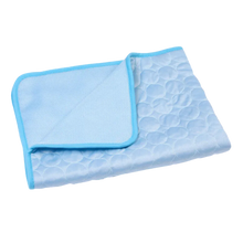 Carica l&#39;immagine nel visualizzatore di Gallery, Cuscinetto di raffreddamento per animali domestici in seta -Azzurro/XSAzzurro/SAzzurro/MAzzurro/LAzzurro/XL - Ozerty

