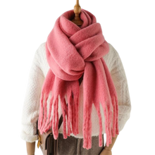 Carica l&#39;immagine nel visualizzatore di Gallery, Sciarpa da donna Cozy Elegance -Rosa pallido - Ozerty
